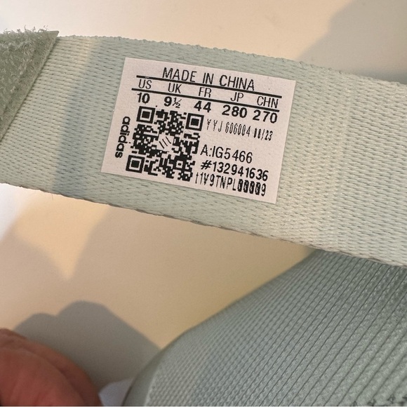 Adidas The Indoor Linen Green Met. Aurora Met. Linen Green size w 11 m 10 main image 9